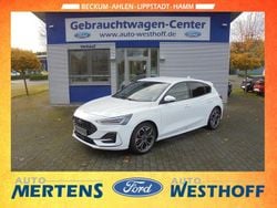 Weiß Gebraucht 2022 Ford Focus ST-Line X Limousine | 12.950 € (Guter Preis)