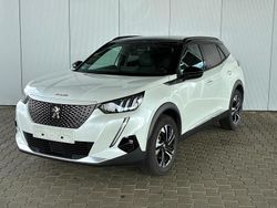 Pearl white / dach schwarz Gebraucht 2022 Peugeot e-2008 GTi SUV | 18.750 € (Fairer Preis)