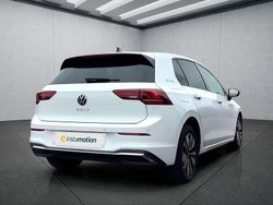 Weiß Gebraucht 2024 VW Golf VIII Kleinwagen | 23.499 € (Guter Preis)
