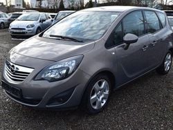 Braun Gebraucht 2010 Opel Meriva Innovation Van / Kleinbus | 3.790 € (Guter Preis)