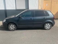 Grau Gebraucht 2005 VW Polo Kleinwagen | 1.200 €