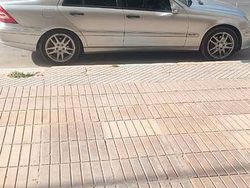 Silber Gebraucht 2004 Mercedes C220 Classic Limousine | 2.900 € (Etwas zu teuer)