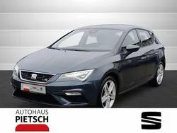 Grau Gebraucht 2019 Seat Leon FR Limousine | 16.310 € (Fairer Preis)