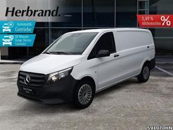 Weiss Gebraucht 2024 Mercedes Vito Van / Kleinbus | 40.341 €