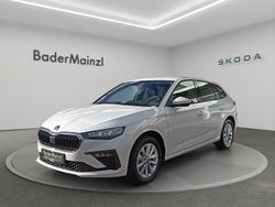 Weiß Gebraucht 2025 Skoda Scala Kleinwagen | 22.880 € (Fairer Preis)