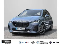 Sparkling kupfergrau metallic Gebraucht 2025 BMW 220 Active Tourer Comfort Edition Van / Kleinbus | 41.250 € (Teuer)