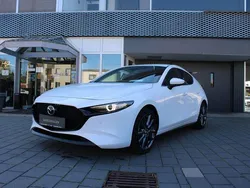 Weiß Gebraucht 2025 Mazda 3 Exclusive-Line Limousine | 26.490 € (Fairer Preis)