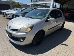 Grau Gebraucht 2006 Renault Clio III Expression Kleinwagen | 1.700 €