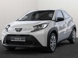 Weiß Neu 2025 Toyota Aygo Play Kleinwagen | 18.390 €