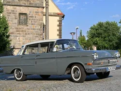 Grau Gebraucht 1962 Opel Kapitän Limousine | 24.900 €