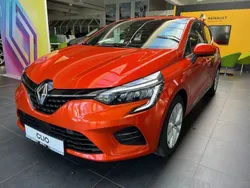 Valenciaorange metallic Gebraucht 2022 Renault Clio V Intens Kleinwagen | 18.990 € (Fairer Preis)