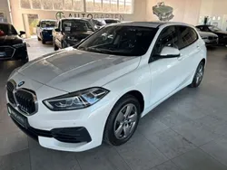 Mineralweiss metallic (metallic) Gebraucht 2023 BMW 118 Kleinwagen | 24.950 € (Fairer Preis)