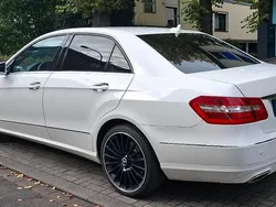 Weiß Gebraucht 2012 Mercedes E200 Avantgarde Limousine | 10.500 € (Fairer Preis)