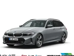 Grau Gebraucht 2024 BMW 330 Shadowline Kombi | 53.490 € (Fairer Preis)