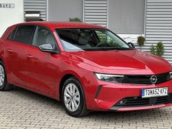Chili rot metallic (epq) Gebraucht 2024 Opel Astra Edition Limousine | 18.950 € (Superpreis)