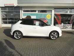 Weiß / schwarz Neu 2024 Ora Funky Cat 400 Pro+ Pro+ Kleinwagen | 35.890 €