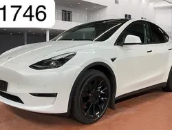 Weiss metallic (metallic) Gebraucht 2022 Tesla Model Y SUV | 34.450 € (Fairer Preis)