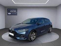 Chromablau metallic Gebraucht 2023 Ford Focus ST-Line X Limousine | 23.570 € (Etwas zu teuer)