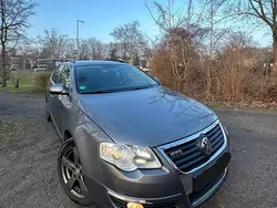 Grau Gebraucht 2007 VW Passat Kombi | 2.599 € (Superpreis)