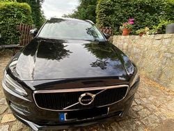 Schwarz Gebraucht 2020 Volvo V90 Momentum Kombi | 23.500 € (Fairer Preis)