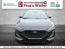 Obsidianschwarz metallic Gebraucht 2024 Ford Focus ST-Line Kombi | 23.890 € (Guter Preis)