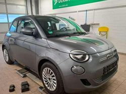 Grau Gebraucht 2023 Fiat 500e Kleinwagen | 23.999 € (Fairer Preis)