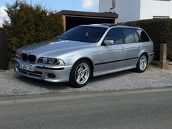 Silber Gebraucht 2002 BMW 525 M Sport Kombi | 3.100 € (Guter Preis)