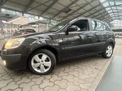 Schwarz Gebraucht 2007 Kia Rio Limousine | 2.490 €