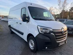 Mineral weiss Gebraucht 2020 Renault Master Van | 22.999 € (Teuer)