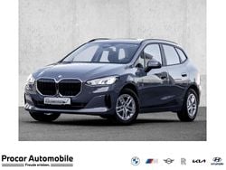 Grau Gebraucht 2023 BMW 218 Van / Kleinbus | 24.950 € (Guter Preis)