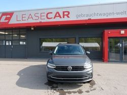 Grau Gebraucht 2023 VW Tiguan Life SUV | 28.788 € (Superpreis)