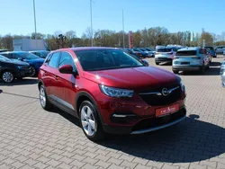 Rot Gebraucht 2021 Opel Grandland X Elegance SUV | 22.930 € (Fairer Preis)