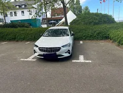 Weiß Gebraucht 2021 Opel Insignia Limousine | 14.800 € (Fairer Preis)