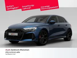 Blau Neu 2025 Audi RS3 Sportback Sport Kleinwagen | 73.980 € (Guter Preis)