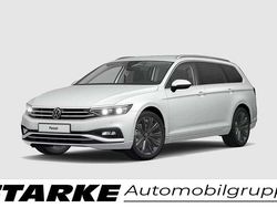 Gletscherweiß metallic Gebraucht 2022 VW Passat Elegance Kombi | 32.930 € (Etwas zu teuer)