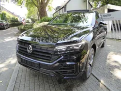Schwarz Gebraucht 2021 VW Touareg R SUV | 51.500 € (Superpreis)