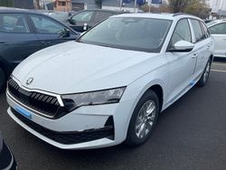 Moon white perleffekt Neu 2025 Skoda Octavia Selection Kombi | 34.495 € (Superpreis)