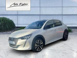 Weiss Gebraucht 2021 Peugeot e-208 GT Kleinwagen | 16.590 € (Fairer Preis)