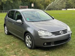 Grau Gebraucht 2008 VW Golf V United Limousine | 3.500 € (Etwas zu teuer)