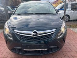 Schwarz Gebraucht 2015 Opel Zafira Tourer Van / Kleinbus | 4.900 € (Guter Preis)