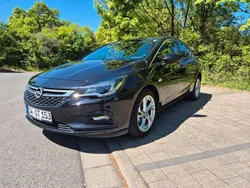 Schwarz Gebraucht 2016 Opel Astra Dynamic Limousine | 9.500 € (Guter Preis)