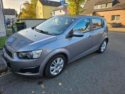 Grau Gebraucht 2011 Chevrolet Aveo Limousine | 3.000 €
