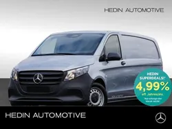 Silber Gebraucht 2025 Mercedes Vito Van / Kleinbus | 37.570 € (Fairer Preis)