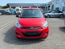 Rot Gebraucht 2013 Hyundai i10 Edition Kleinwagen | 3.990 € (Fairer Preis)