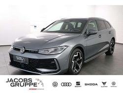 Grau Gebraucht 2025 VW Passat Style Kombi | 44.870 € (Fairer Preis)