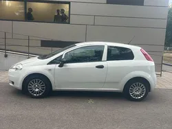 Weiß Gebraucht 2013 Fiat Punto Pop Kleinwagen | 2.850 € (Guter Preis)