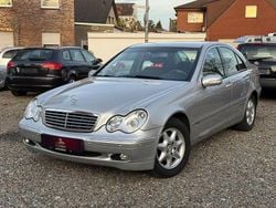 Silber Gebraucht 2003 Mercedes C200 Elegance Limousine | 4.899 € (Etwas zu teuer)