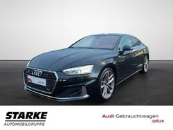 Schwarz (mythosschwarz metallic) Gebraucht 2024 Audi A5 Sportback Advanced Limousine | 47.440 € (Teuer)