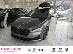 Graphitegrau metallic Neu 2026 Skoda Superb SportLine Kombi | 55.790 € (Etwas zu teuer)