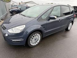 Grau Gebraucht 2014 Ford S-MAX Business Edition Van / Kleinbus | 3.700 € (Guter Preis)